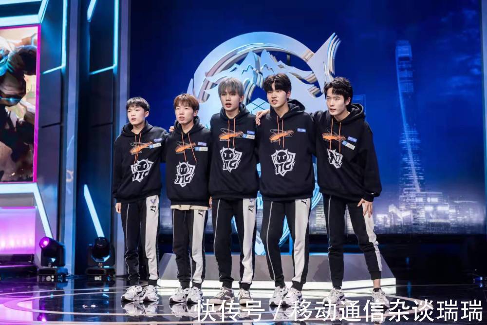 以及背后共 以及背后共