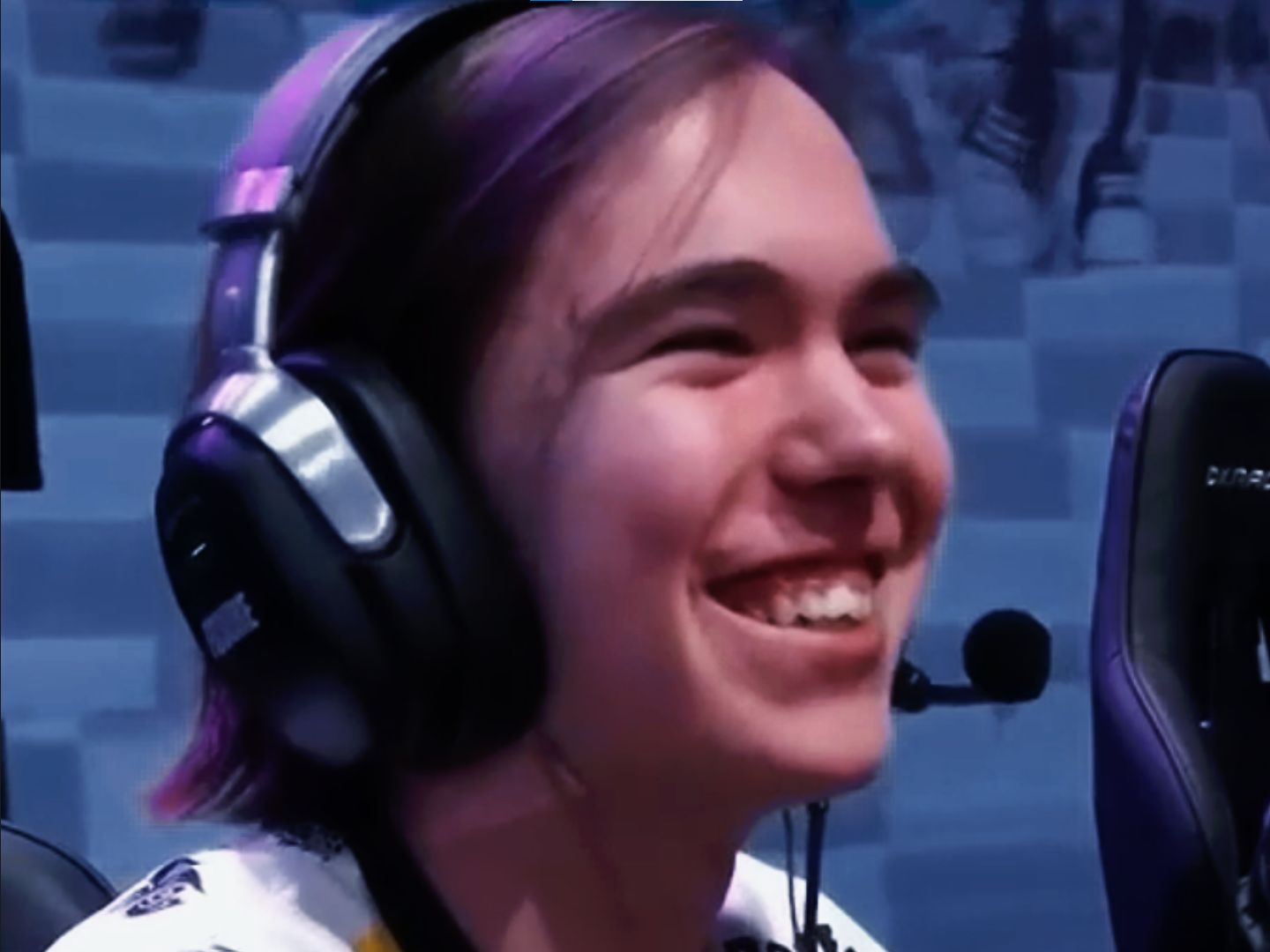 懈努力和坚 懈努力和坚